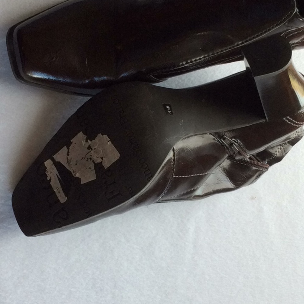Boots - Picture 4 of 4